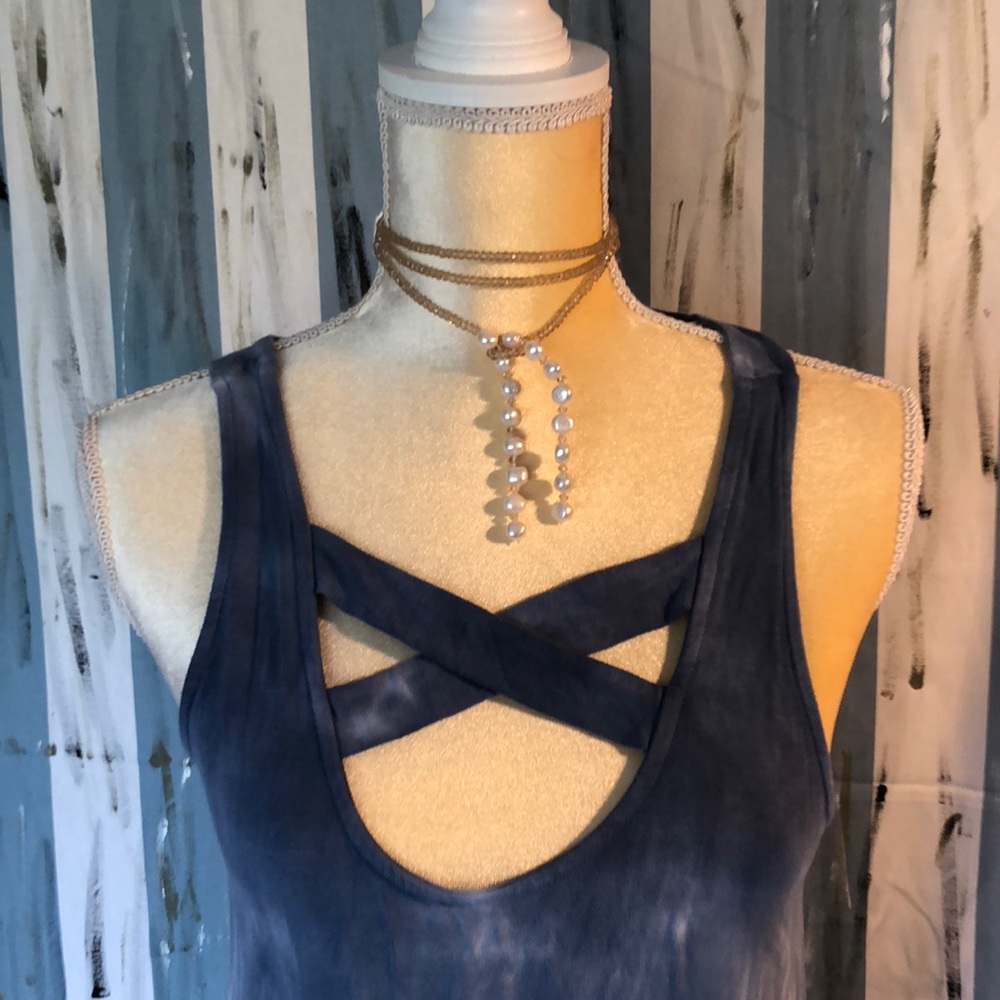 American Eagle Criss Cross Dress - Picture 2 of 6